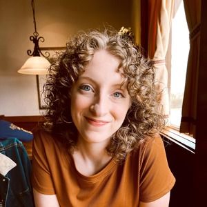 Meet your Posher, Abigail